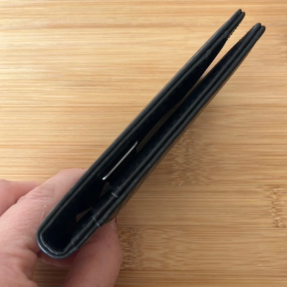 Brand New Montableu Carbon Black Slim Minimalist Wallet w/ Money Clip Executive